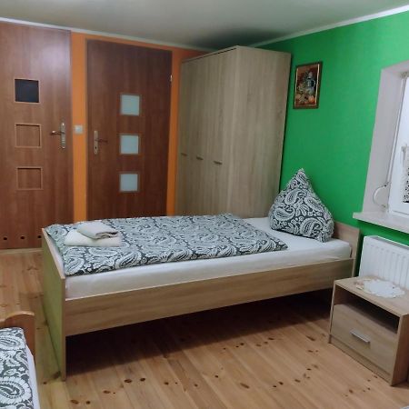 Pokoje Goscinne Ostoja Mirsk Exterior foto