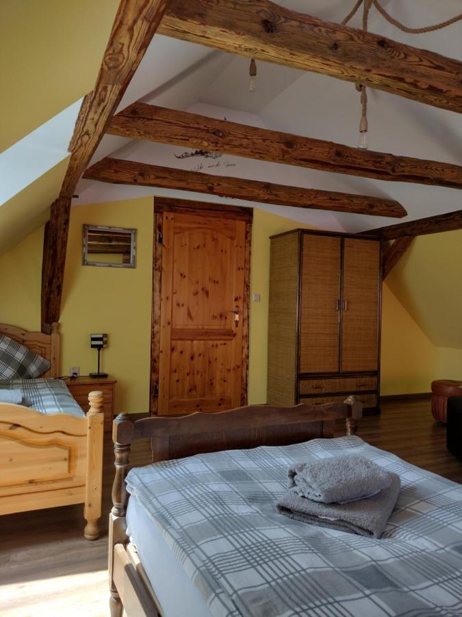 Pokoje Goscinne Ostoja Mirsk Exterior foto