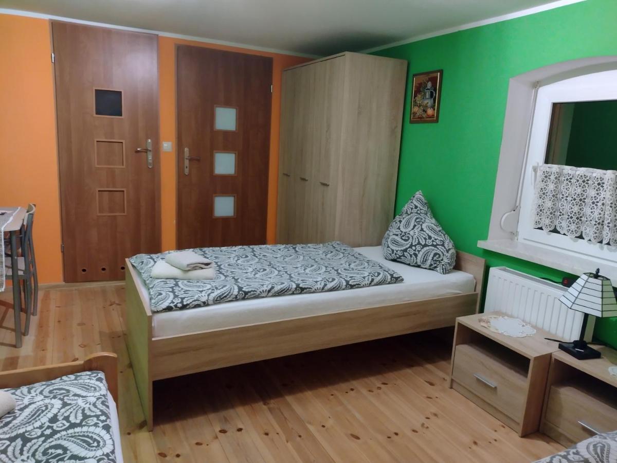 Pokoje Goscinne Ostoja Mirsk Exterior foto