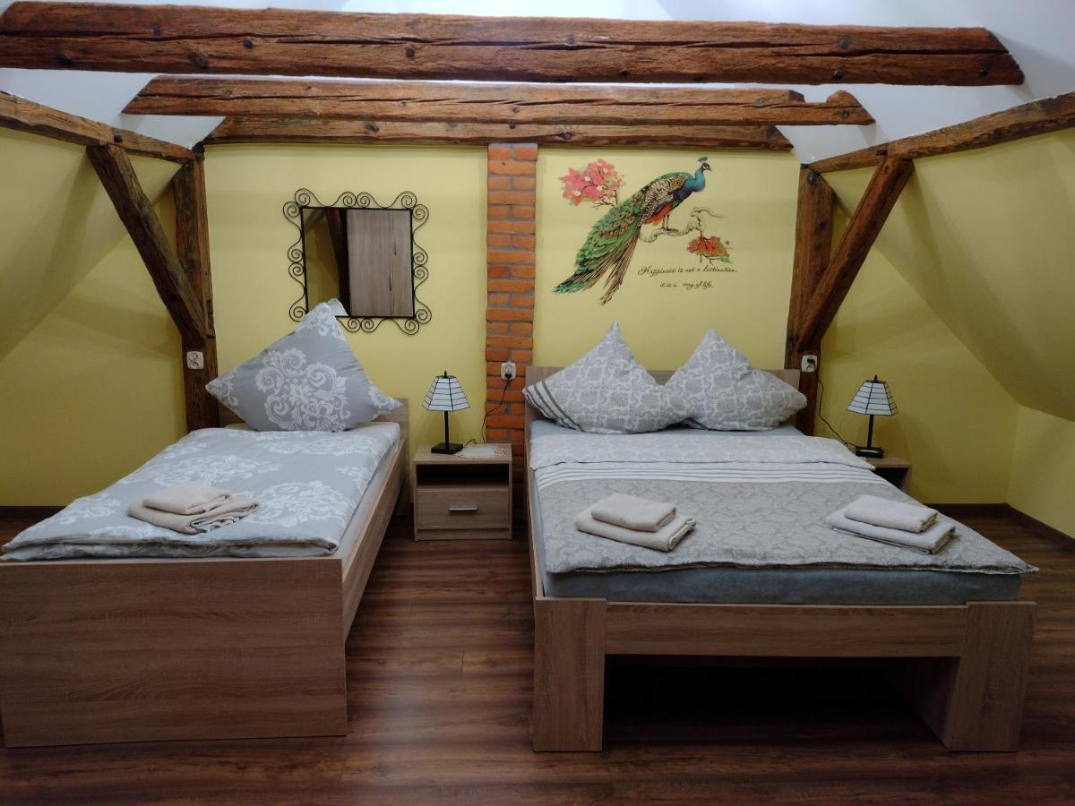Pokoje Goscinne Ostoja Mirsk Exterior foto